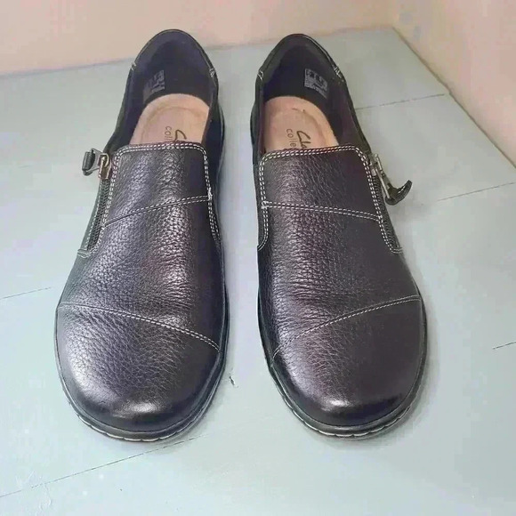 SOLD Clarks Cora Harbor Black Leather Shoes Womens 9 M Zip Cushioned Lightweight - Picture 11 of 11